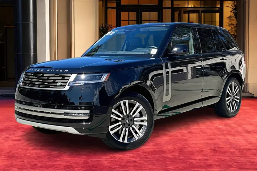 2025 Land Rover Range Rover SE photo 1