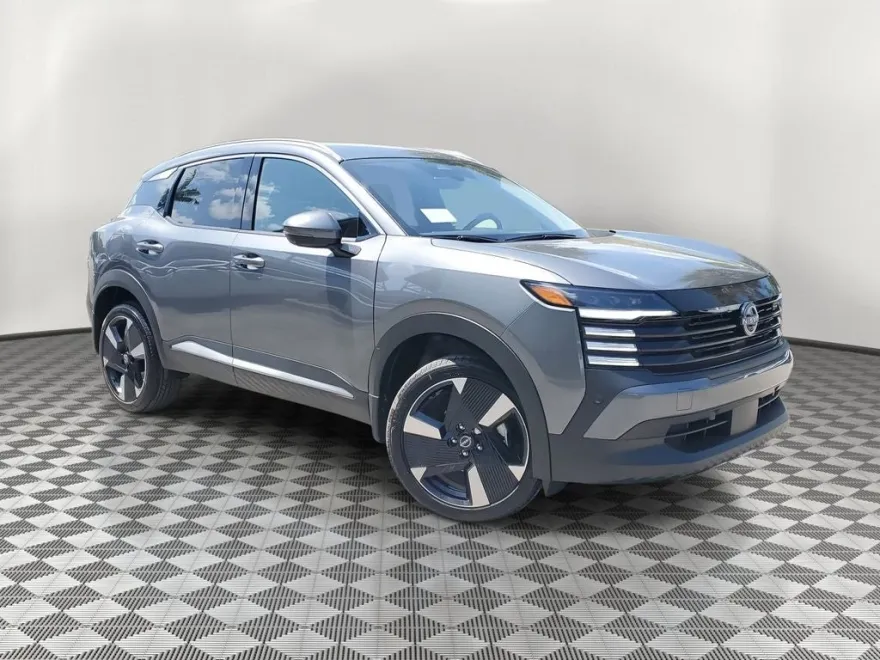 2025 Nissan Kicks SR photo 1