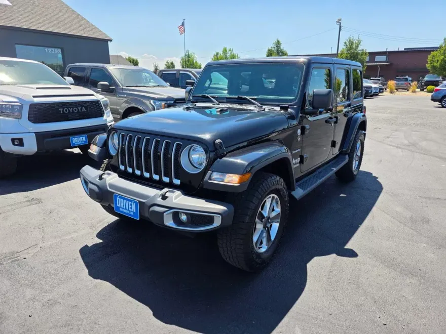 2020 Jeep Wrangler Unlimited Sahara photo 1