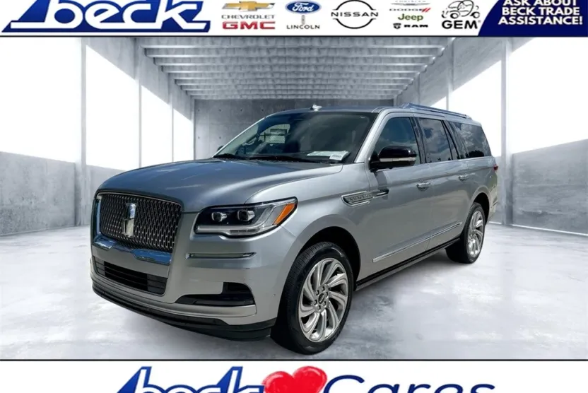2023 Lincoln Navigator L Reserve photo 1