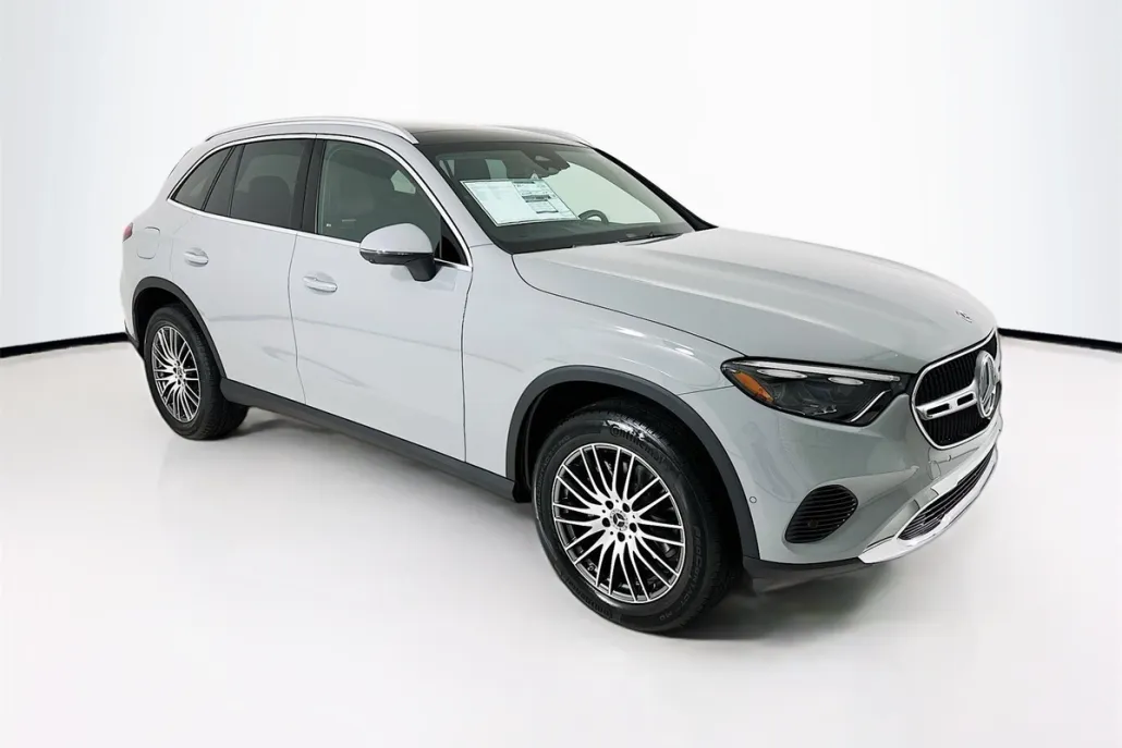 2026 Mercedes Benz GLC 300 photo 1