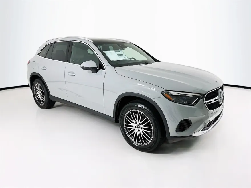 2026 Mercedes Benz GLC 300 photo 1