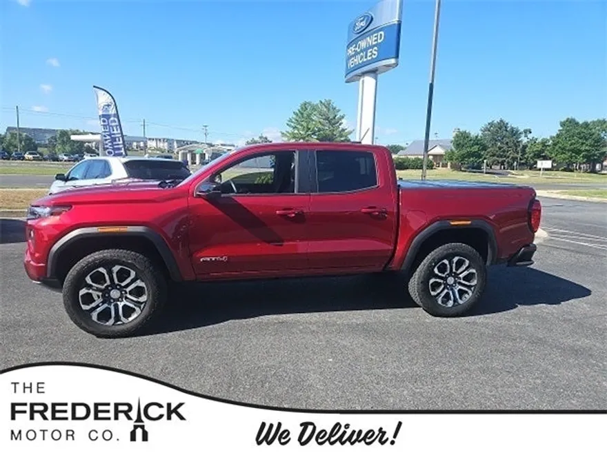 2023 Gmc Canyon AT4 photo 1
