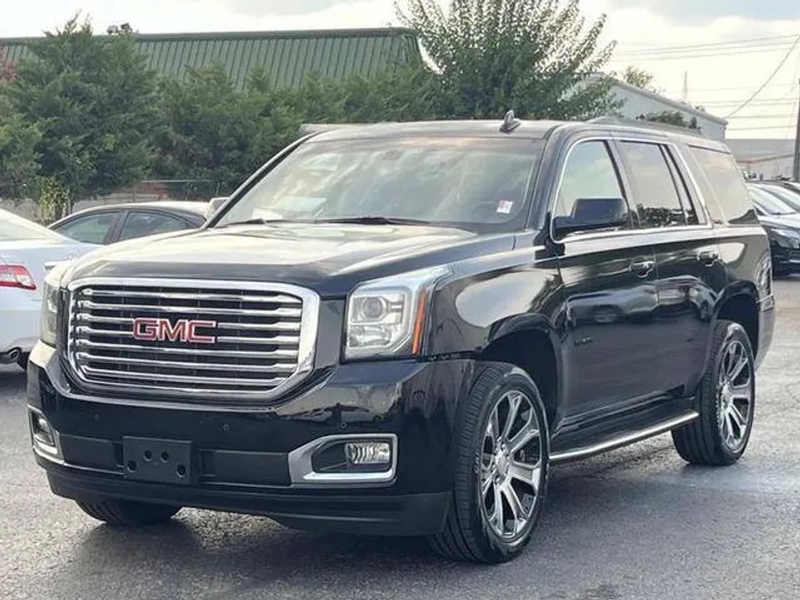 2017 Gmc Yukon SLE photo 1