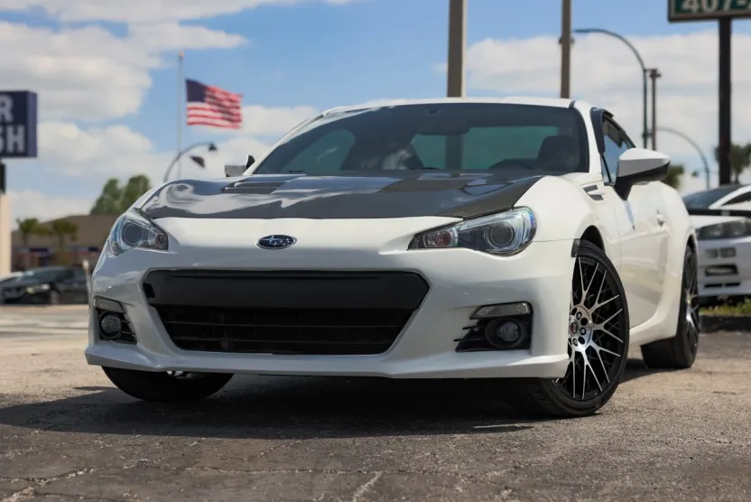2016 Subaru BRZ Limited photo 1