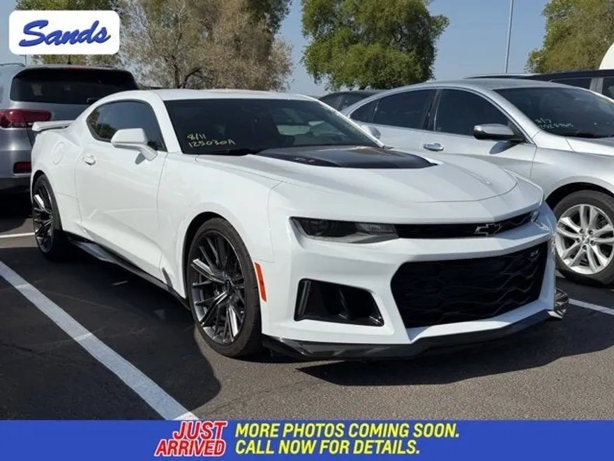 2023 Chevrolet Camaro ZL1 photo 1