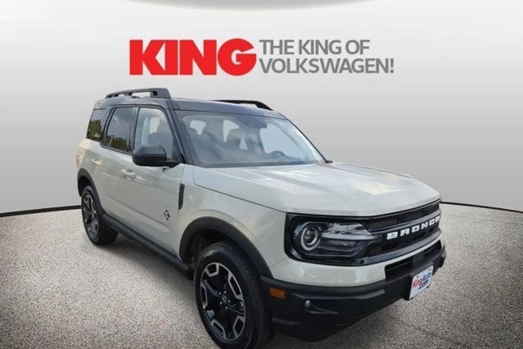 2024 Ford Bronco Sport Outer Banks photo 1