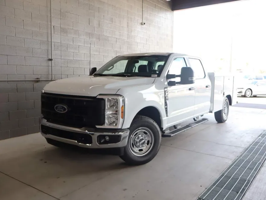 2026 Ford F-250 XL photo 1