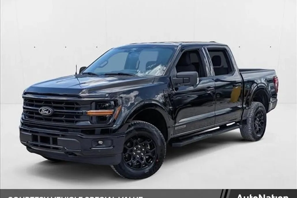2025 Ford F-150 XLT photo 1