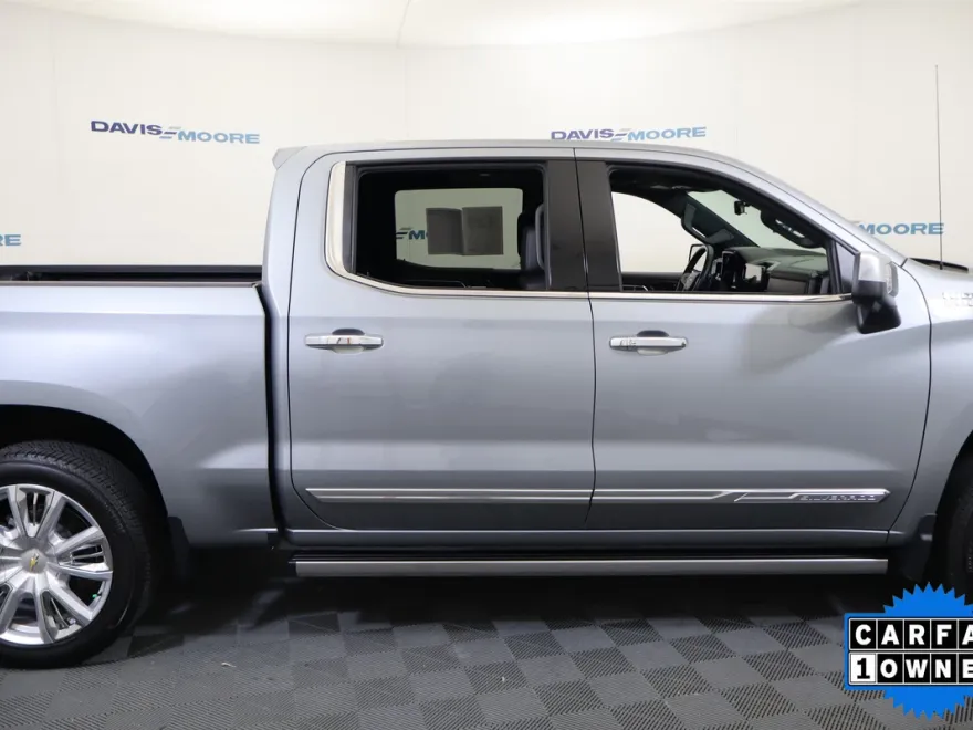 2025 Chevrolet Silverado 1500 High Country photo 1