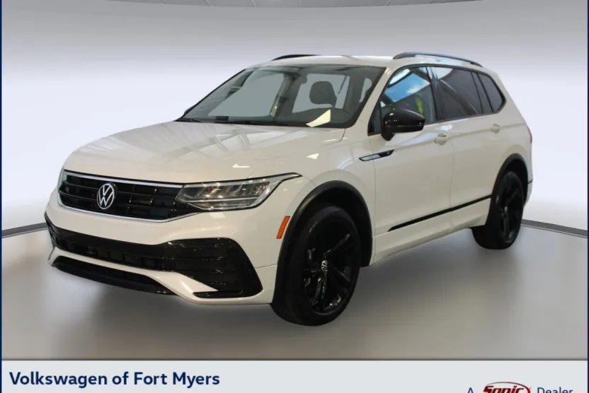 2023 Volkswagen Tiguan SE R-Line Black photo 1