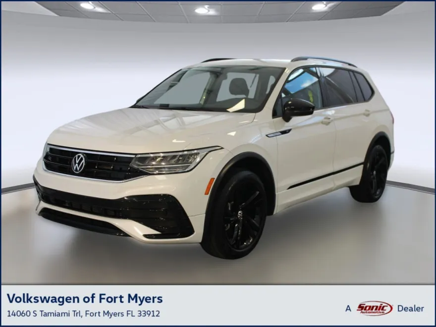 2023 Volkswagen Tiguan SE R-Line Black photo 1