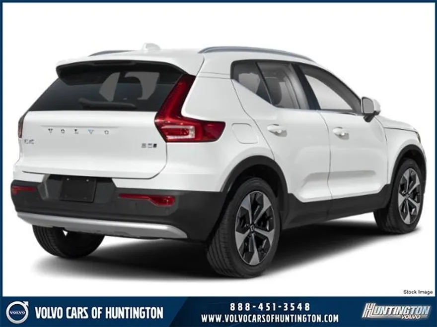 2025 Volvo XC40 Plus photo 1