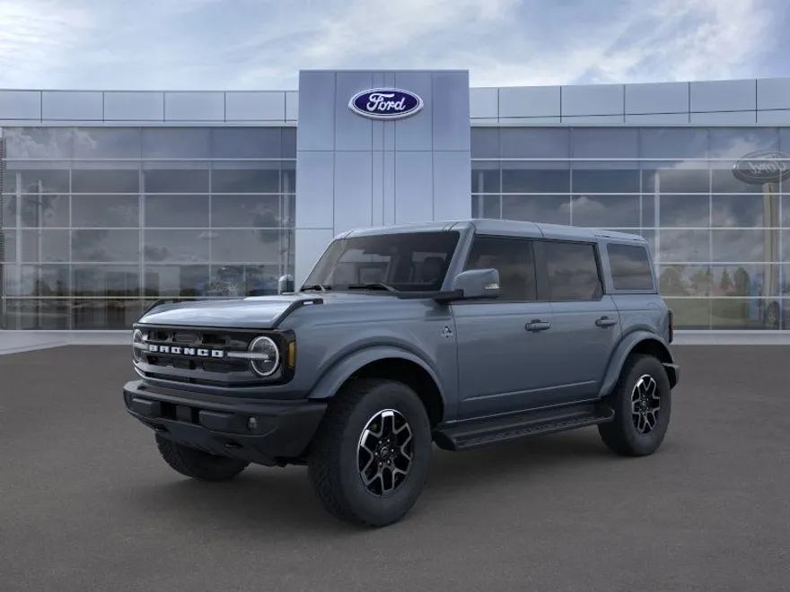 2025 Ford Bronco Outer Banks photo 1