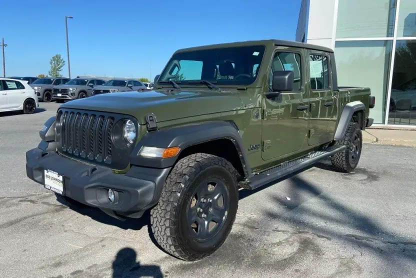 2022 Jeep Gladiator Sport photo 1