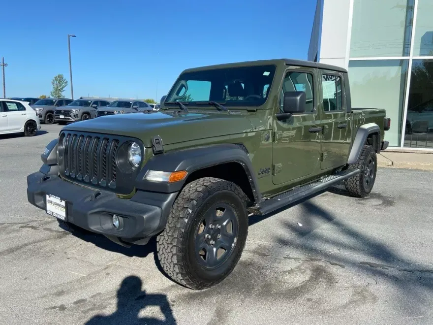 2022 Jeep Gladiator Sport photo 1