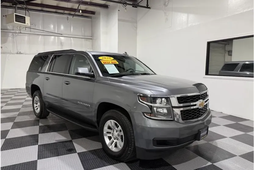 2020 Chevrolet Suburban LS photo 1