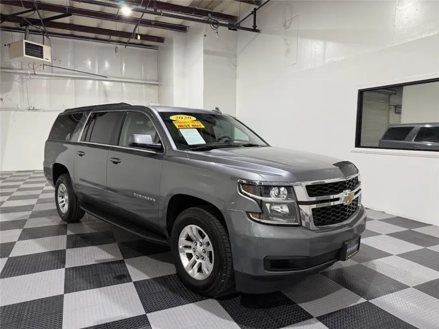 2020 Chevrolet Suburban LS photo 1