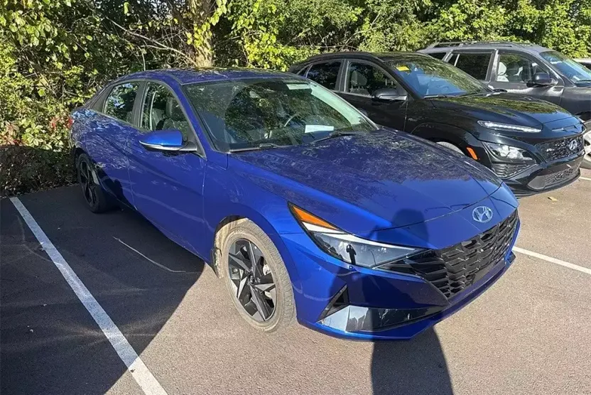 2023 Hyundai Elantra Hybrid Limited photo 1