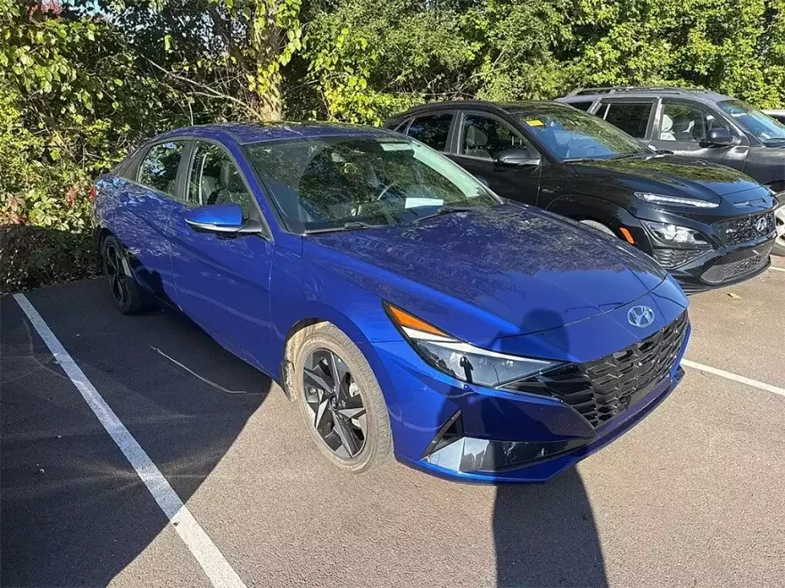 2023 Hyundai Elantra Hybrid Limited photo 1