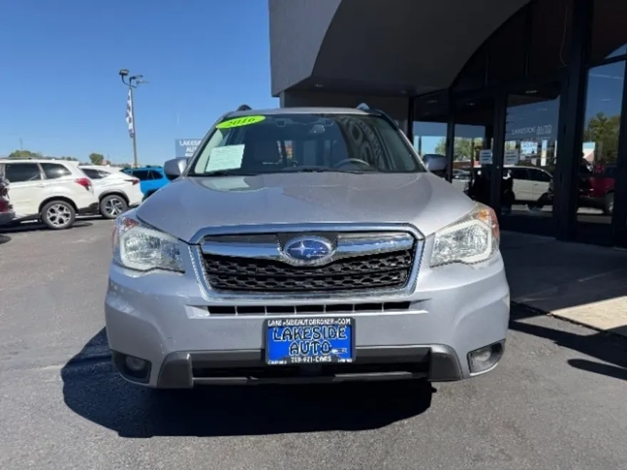 2016 Subaru Forester 2.5i Touring photo 1