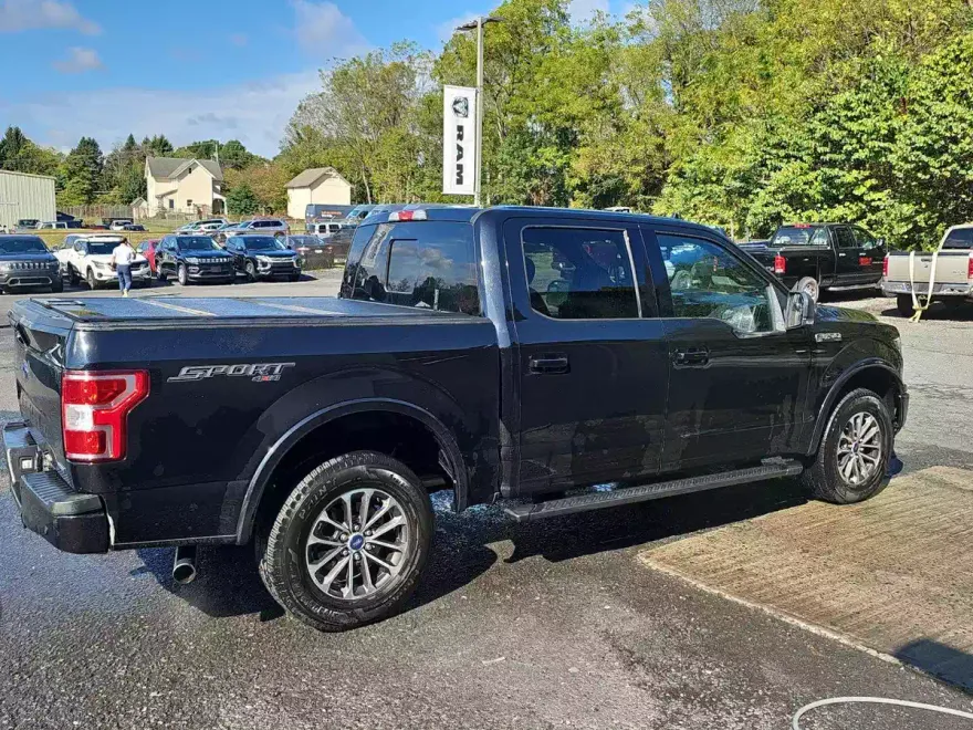 2019 Ford F-150 XLT photo 1
