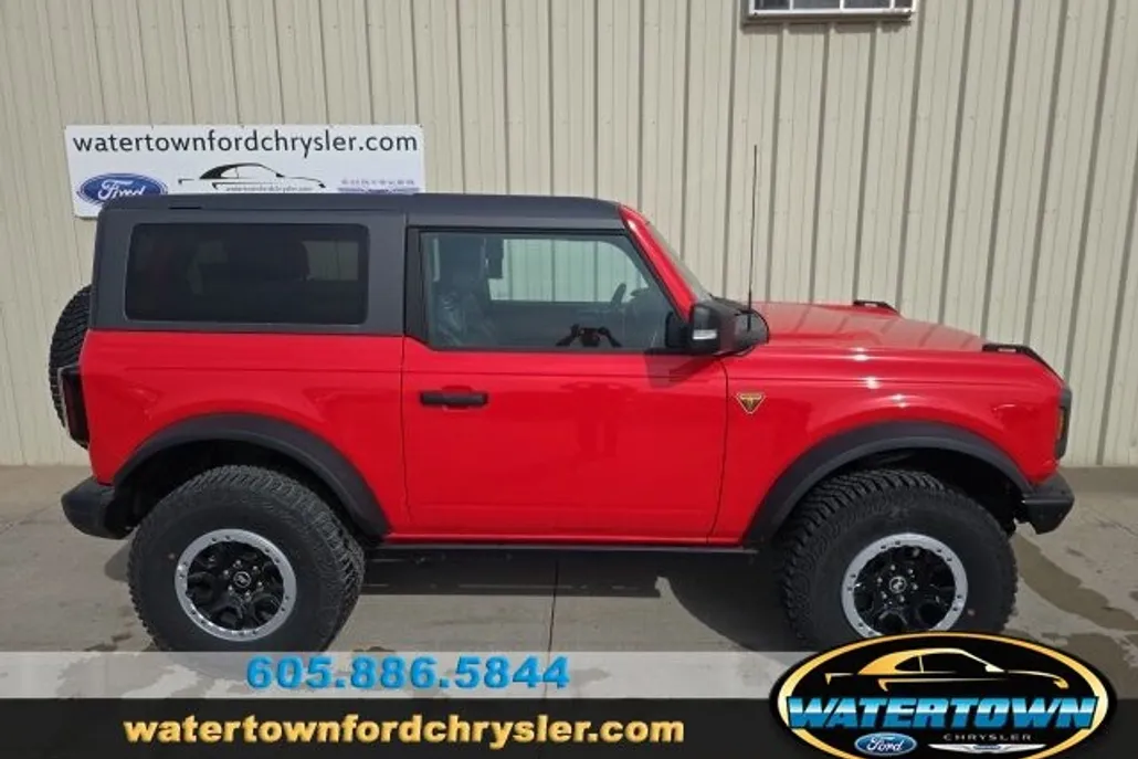 2024 Ford Bronco Badlands photo 1