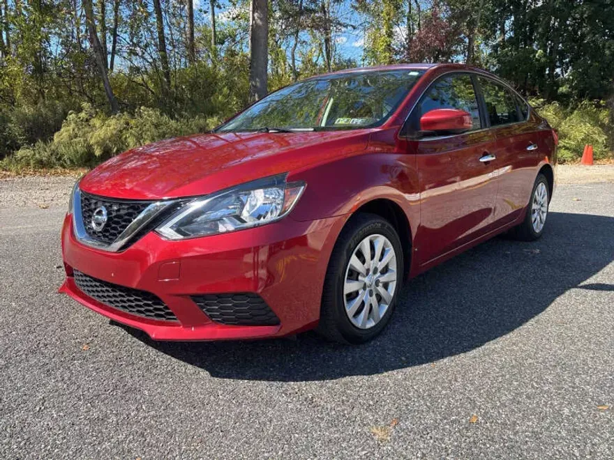 2016 Nissan Sentra SV photo 1