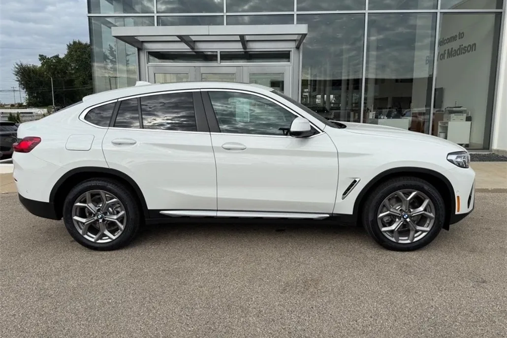 2025 Bmw X4 xDrive30i photo 1