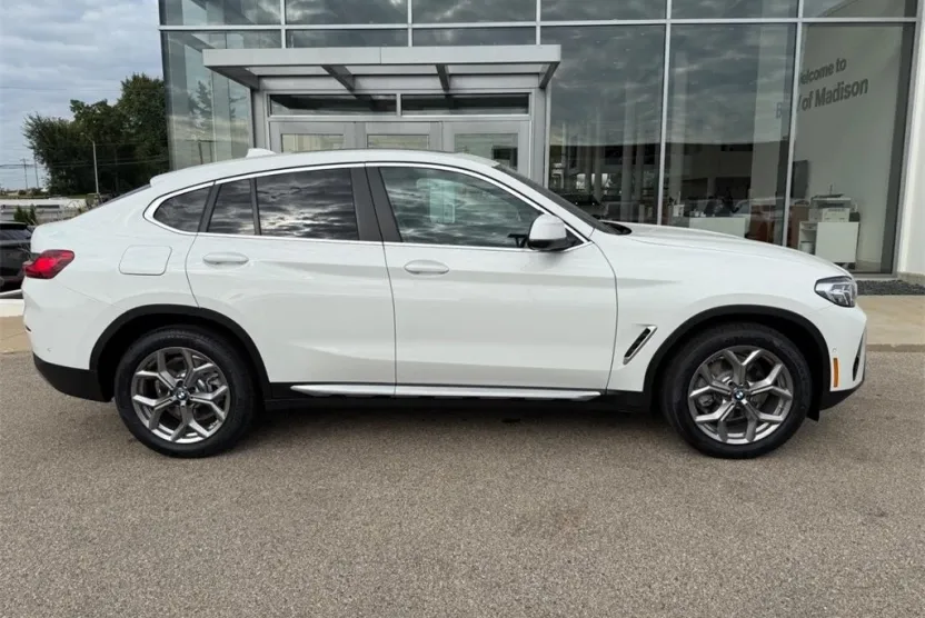 2025 Bmw X4 xDrive30i photo 1