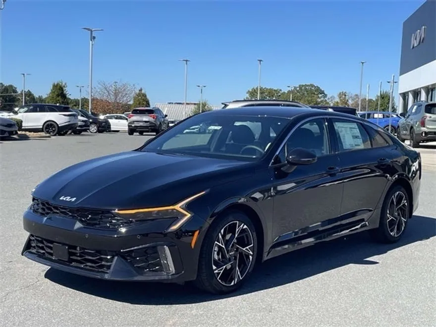 2026 Kia K5 GT-Line photo 1