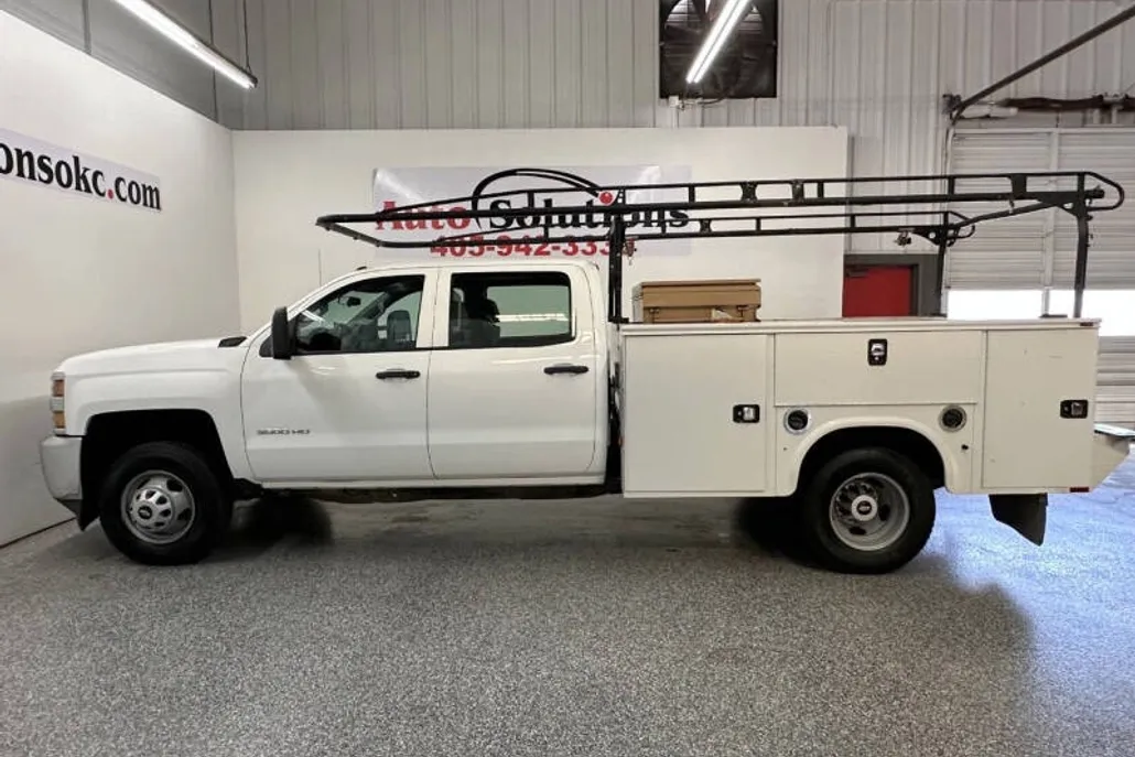 2016 Chevrolet Silverado 3500HD Work Truck photo 1