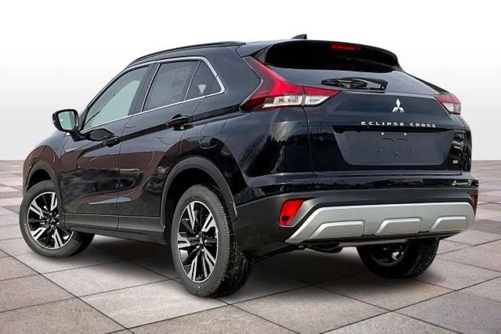 2025 Mitsubishi Eclipse Cross SE photo 1