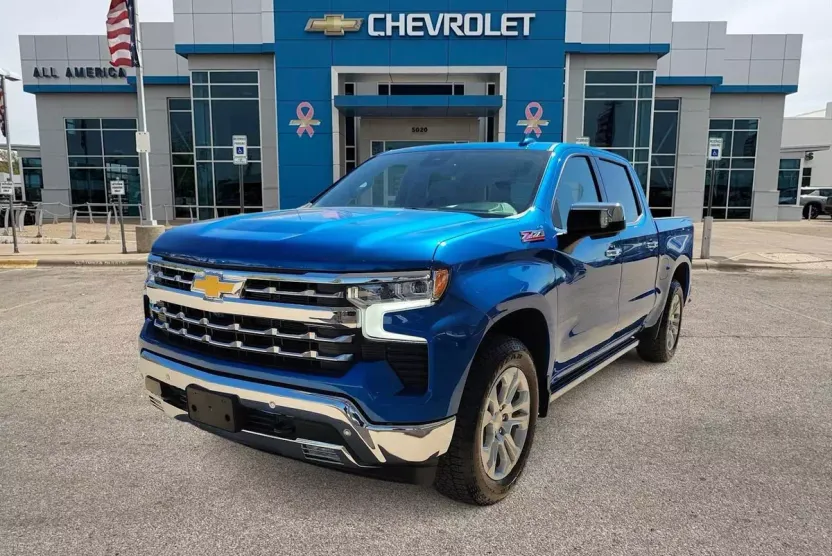 2024 Chevrolet Silverado 1500 LTZ photo 1