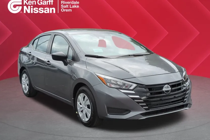 2025 Nissan Versa S photo 1
