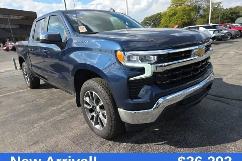 2022 Chevrolet Silverado 1500 LT photo 1