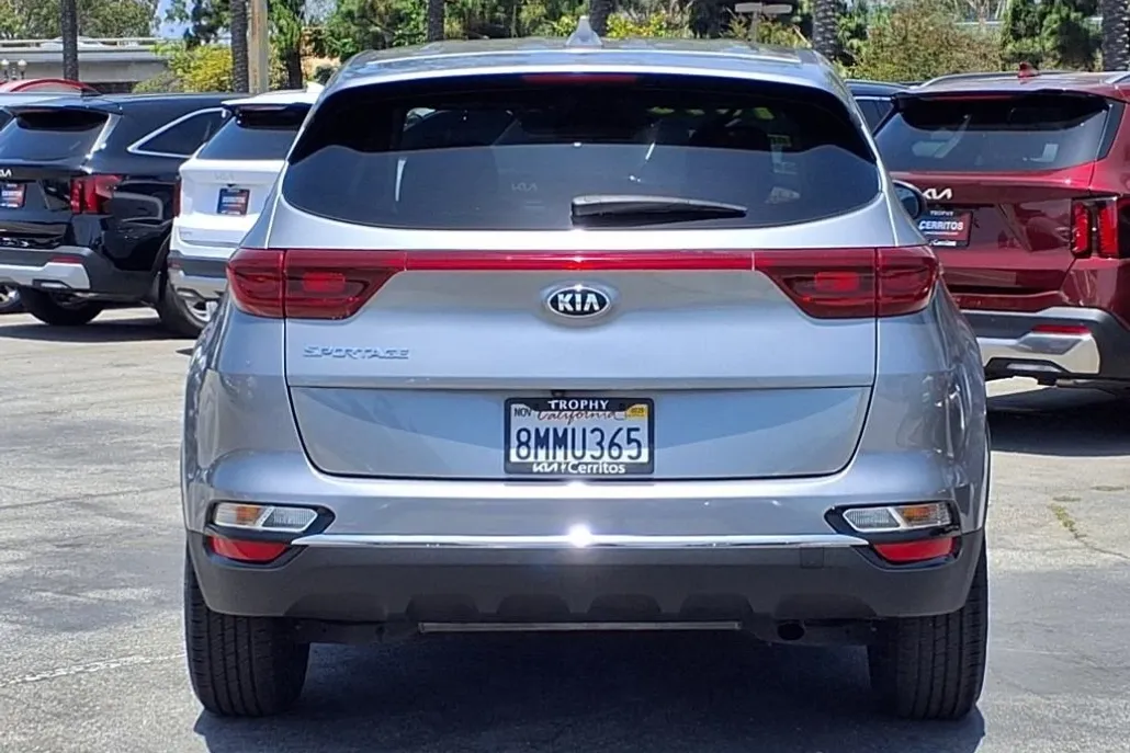 2020 Kia Sportage LX photo 1