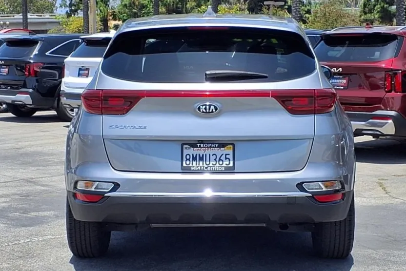 2020 Kia Sportage LX photo 1