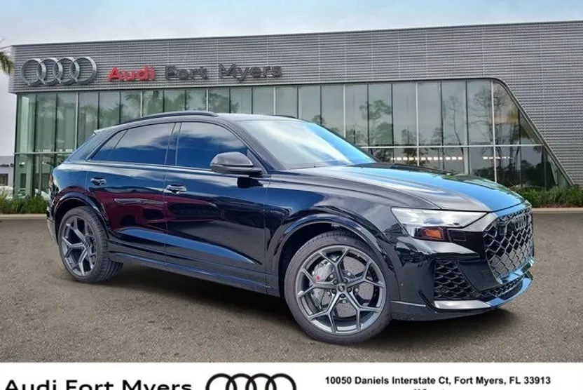2025 Audi RS Q8 photo 1