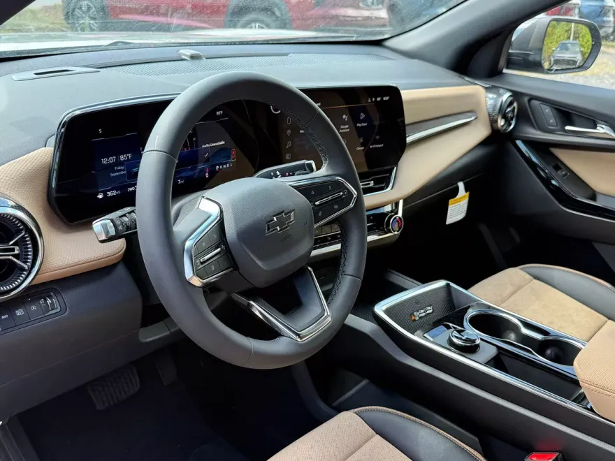 2026 Chevrolet Equinox ACTIV photo 1