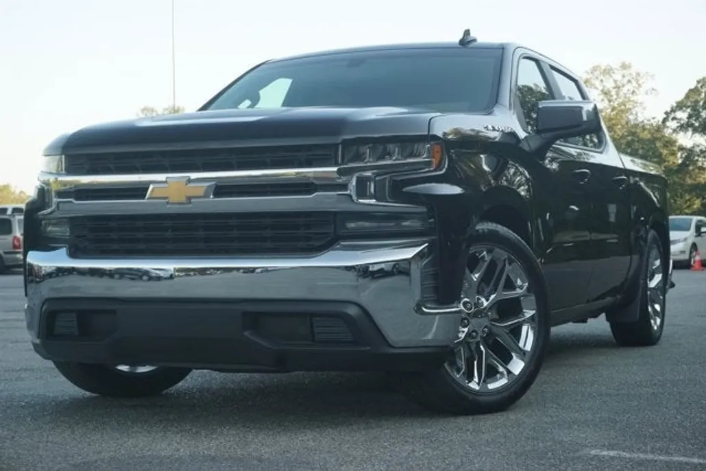 2019 Chevrolet Silverado 1500 LT photo 1