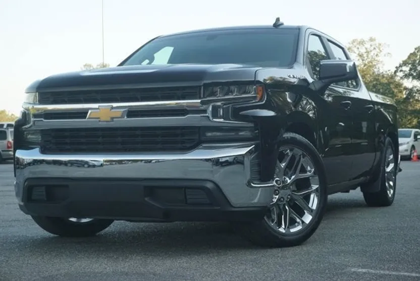 2019 Chevrolet Silverado 1500 LT photo 1