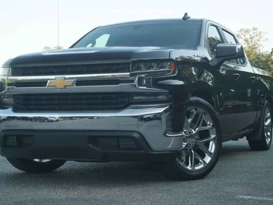 2019 Chevrolet Silverado 1500 LT photo 1