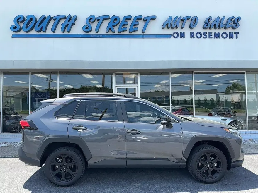 2023 Toyota RAV4 TRD photo 1