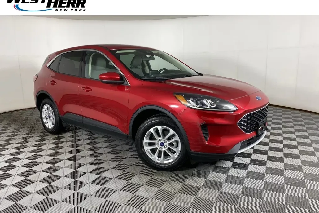 2020 Ford Escape SE photo 1