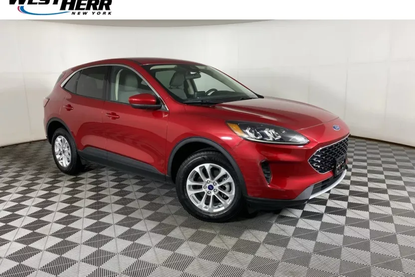 2020 Ford Escape SE photo 1