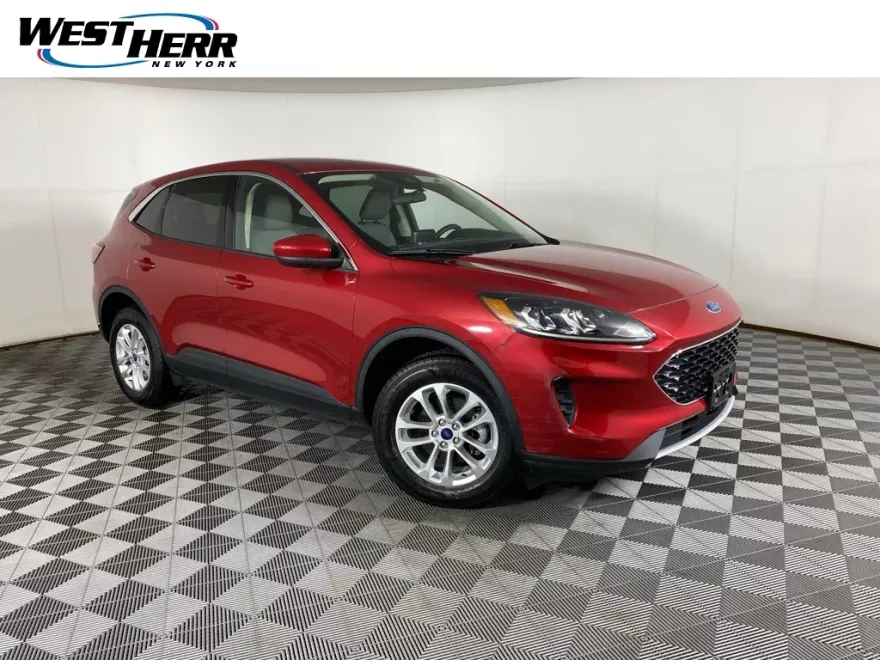 2020 Ford Escape SE photo 1