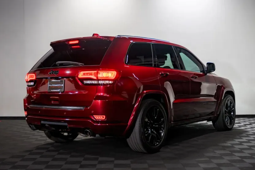 2018 Jeep Grand Cherokee Laredo photo 1