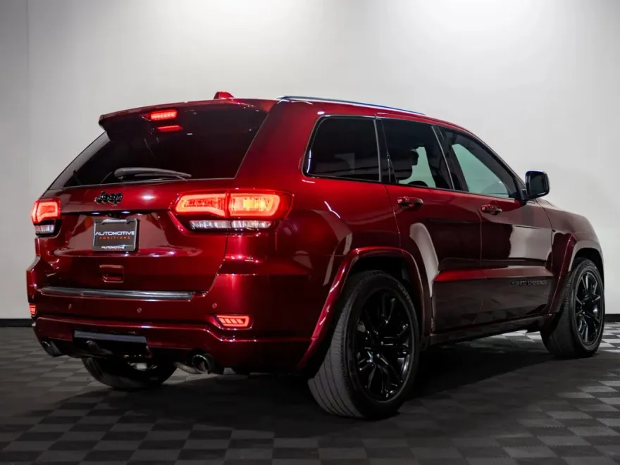 2018 Jeep Grand Cherokee Laredo photo 1