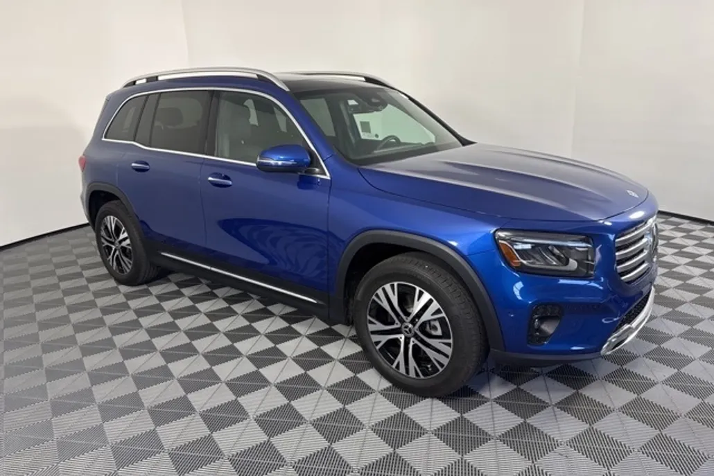 2024 Mercedes Benz GLB 250 photo 1